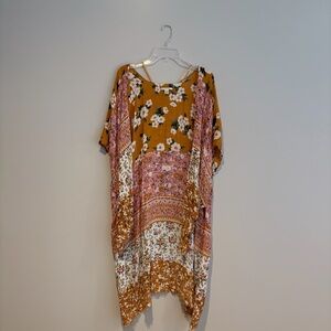 American Eagle Outfitters Orange Floral Kimono